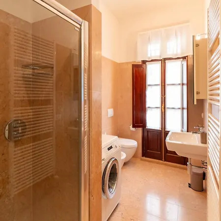 Domus - Palazzo Lugo Apartment *