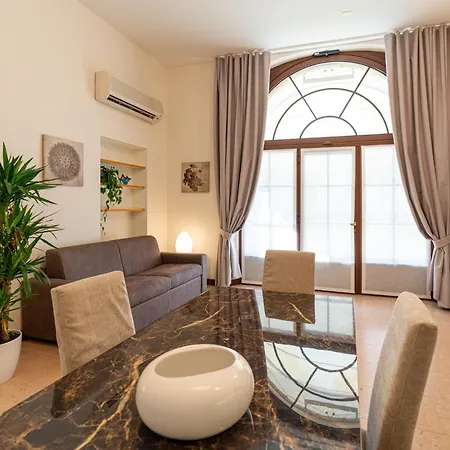 Apartment Domus - Palazzo Lugo Verona