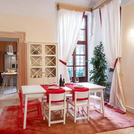 Apartment Domus - Palazzo Lugo *